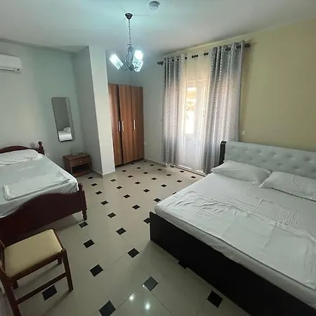 Rezidenca Hasanaj 39-40 Apartment